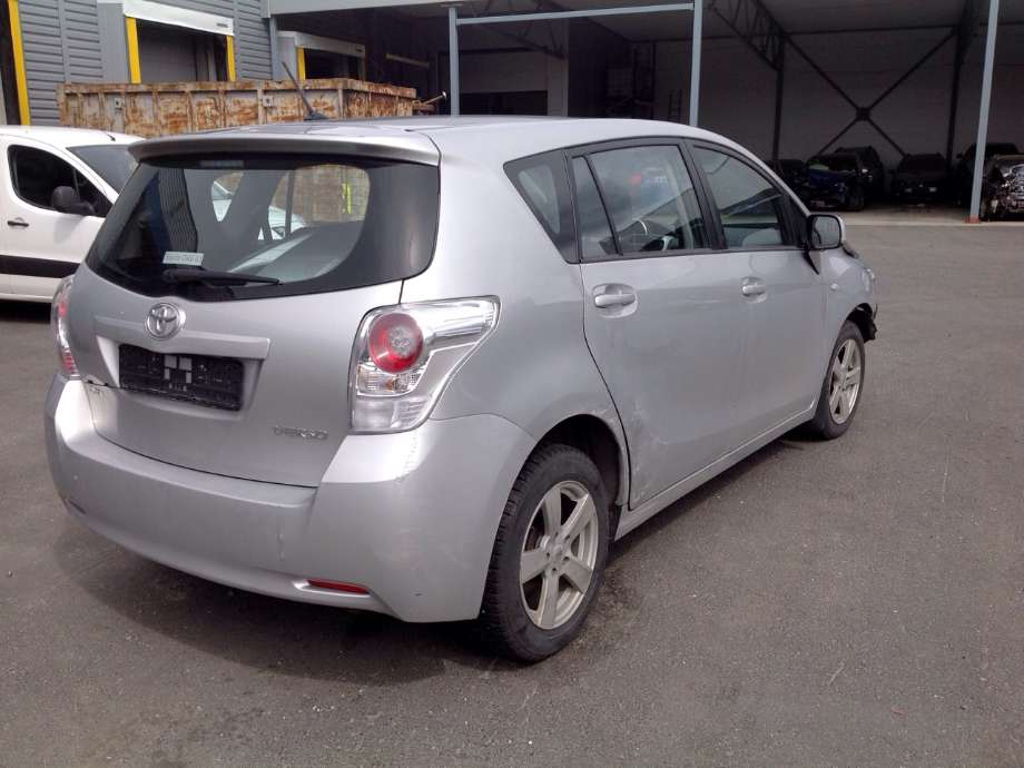 Toyota Verso 2009-2016 (Type III) , Motorkode: 1AD-FTV, Girkassekode: