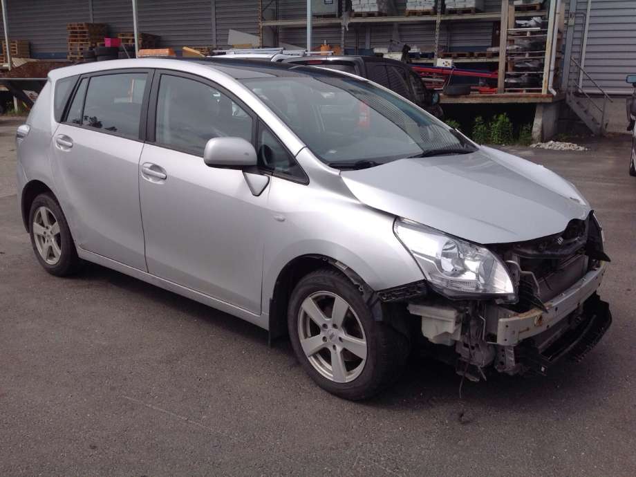 Toyota Verso 2009-2016 (Type III) , Motorkode: 1AD-FTV, Girkassekode: