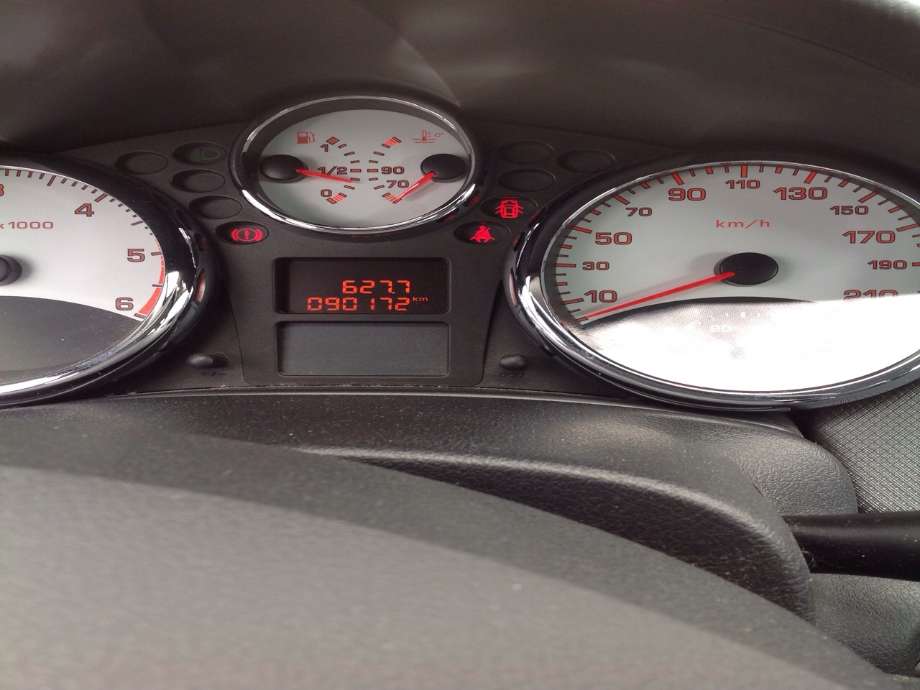 Peugeot 207 2006-2012 delebil , Motorkode: 9HY;9HZ, Girkassekode: 