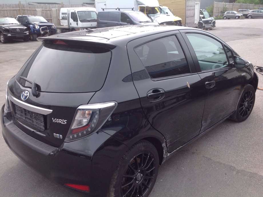 Toyota Yaris 2012-2014 (Type III, Fase 1) , Motorkode: 1NZ-FXE, Girkassekode: 