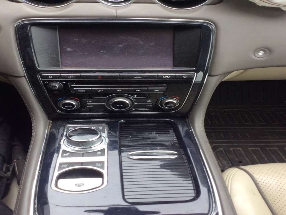 Jaguar XJ X351 2010-->> , Motorkode: 508PN, Girkassekode: 