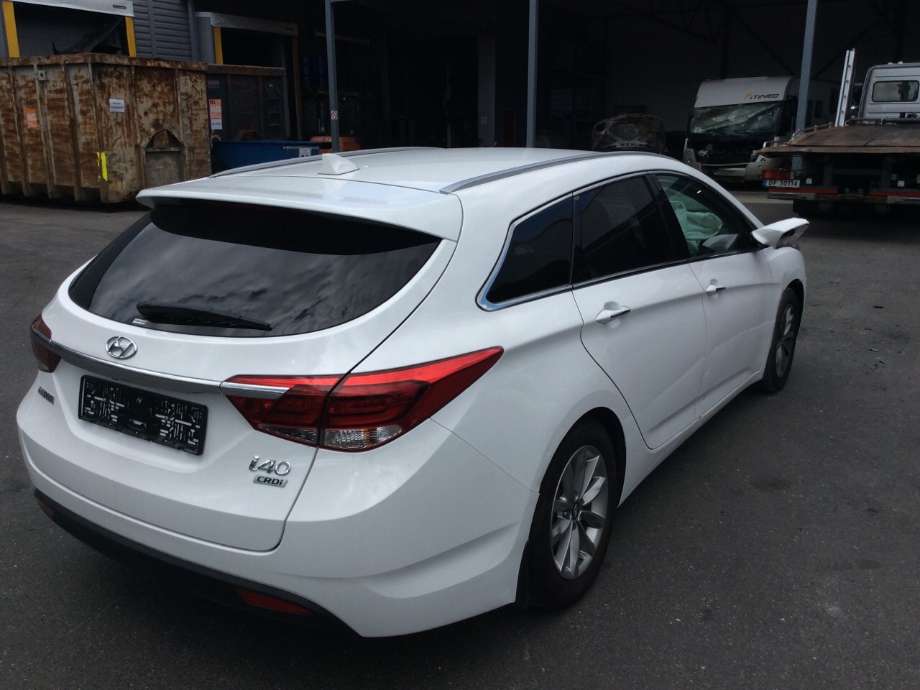 Hyundai i40 2012-2017 , Motorkode: D4FD, Girkassekode: 