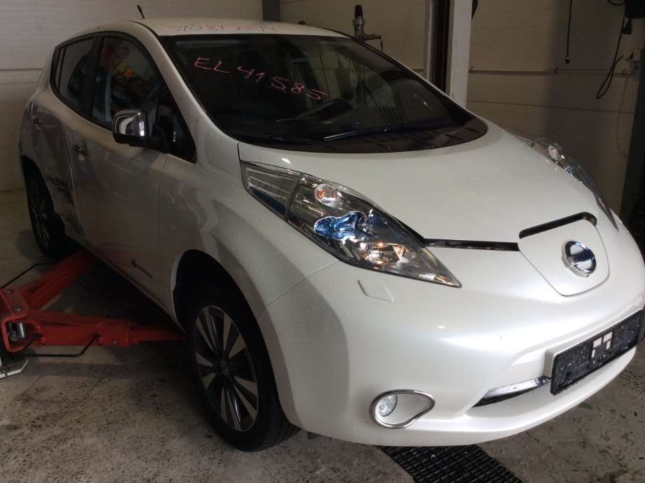 Nissan Leaf 2011-2017 (Type I) , Motorkode: EM61, Girkassekode: 
