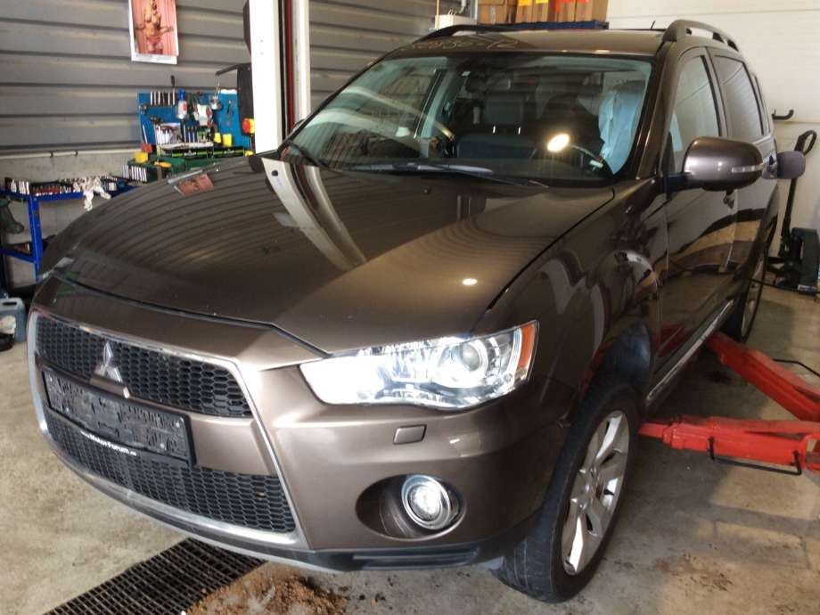 Mitsubishi Outlander 2010-2012 (Type II, Fase 2) , Motorkode: 4N14, Girkassekode: 