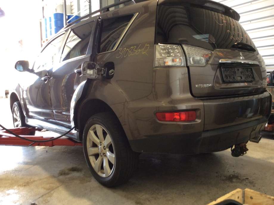 Mitsubishi Outlander 2010-2012 (Type II, Fase 2) , Motorkode: 4N14, Girkassekode: 