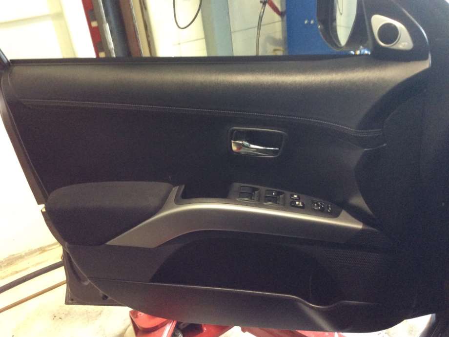 Mitsubishi Outlander 2010-2012 (Type II, Fase 2) , Motorkode: 4N14, Girkassekode: 