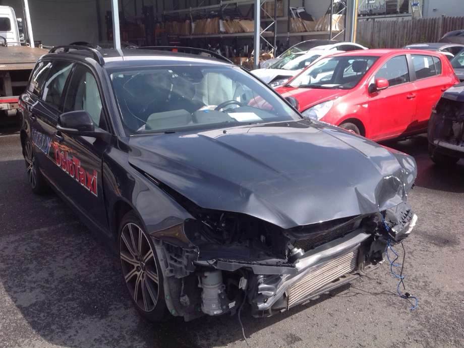 Volvo V70 2014-2016 (Type III, Fase 2) , Motorkode: D5244T17, Girkassekode: 