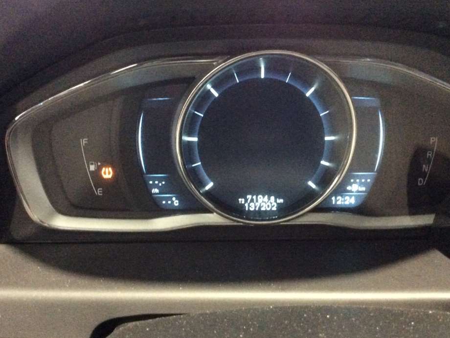 Volvo V70 2014-2016 (Type III, Fase 2) , Motorkode: D5244T17, Girkassekode: 