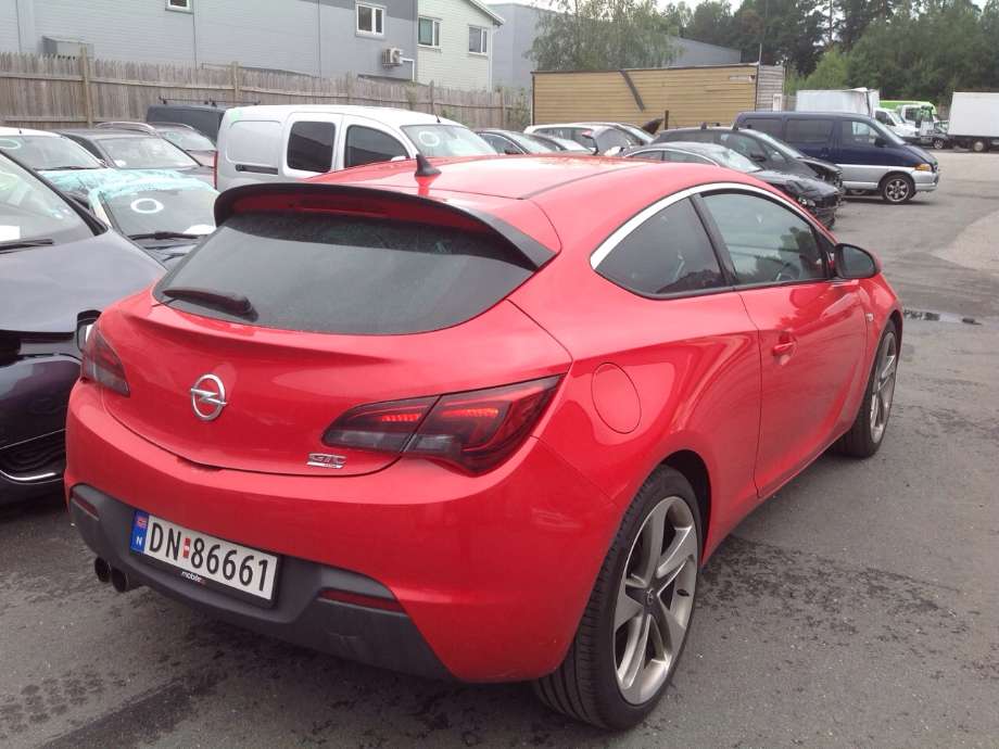 Opel Astra J 2010-2015 , Motorkode: A14NET, Girkassekode: 