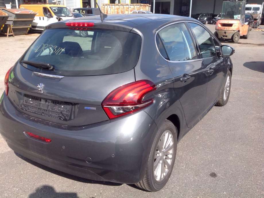 Peugeot 208 2012-2019 (Type I) , Motorkode: HNZ, Girkassekode: 