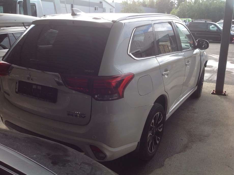 Mitsubishi Outlander 2015-->> (Type III, Fase 2) , Motorkode: 4B11, Girkassekode: 