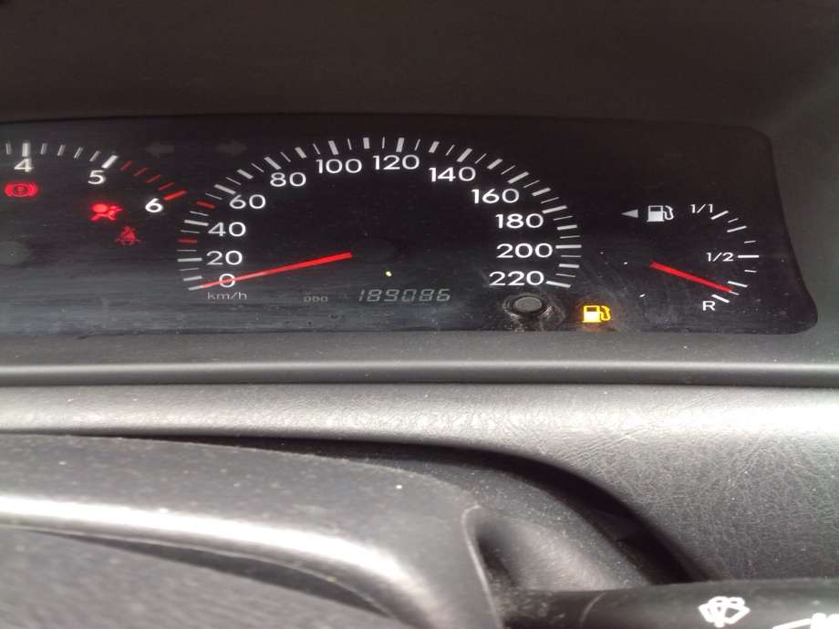 Toyota Corolla 2002-2007 , Motorkode: 1ND-TV, Girkassekode: 