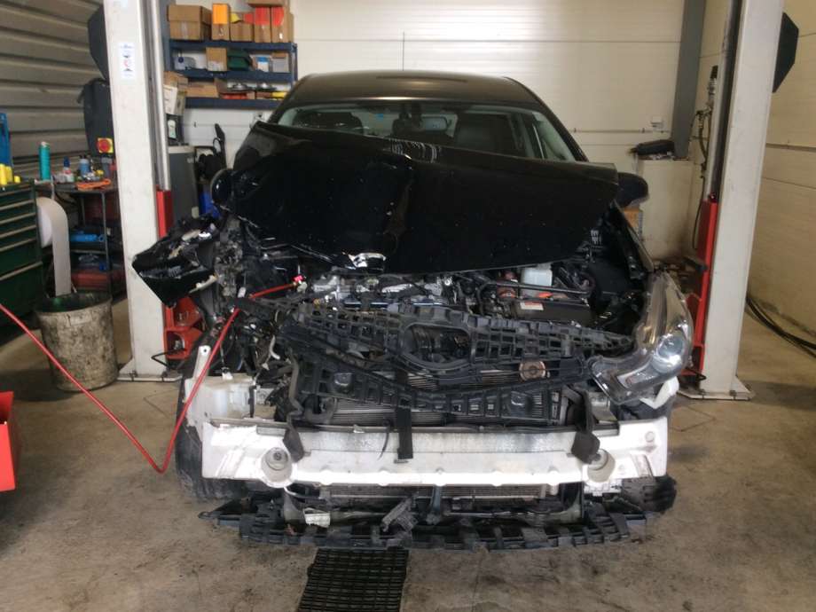 Toyota Prius +7 2012-2020 (Type III) (stasjonsvogn) (stasjonsvogn), Motorkode: 2ZR-FXE, Girkassekode: 