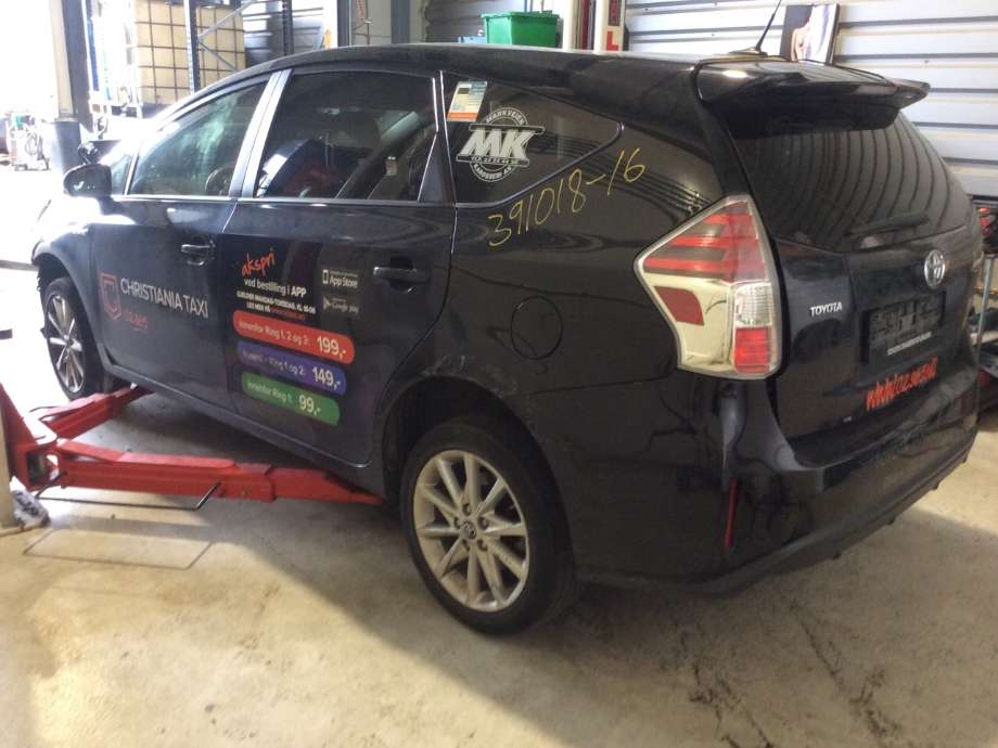 Toyota Prius +7 2012-2020 (Type III) (stasjonsvogn) (stasjonsvogn), Motorkode: 2ZR-FXE, Girkassekode: 