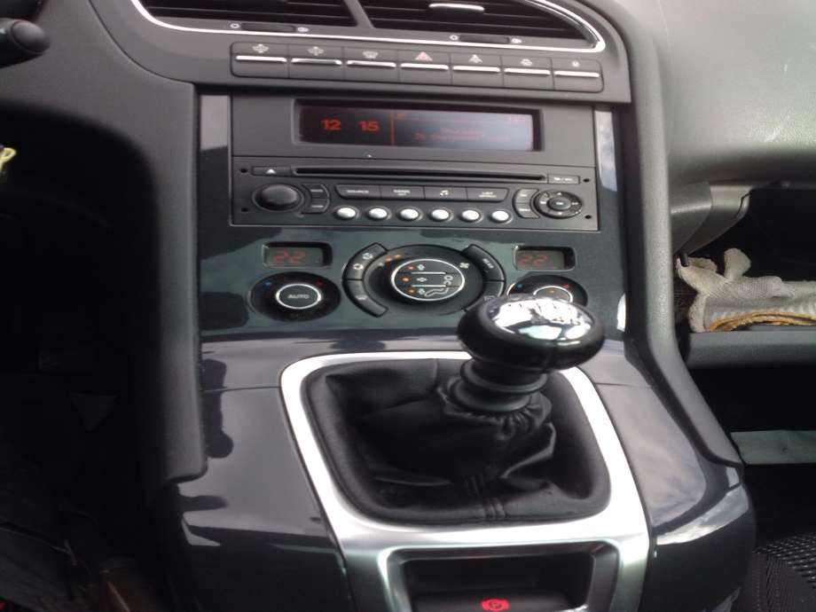 Peugeot 5008 2010-2017 (Type I) , Motorkode: 9HZ, Girkassekode: 