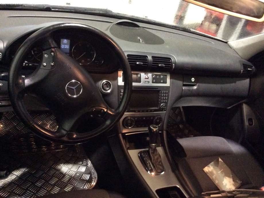 Mercedes C-Klasse 2004-2007 (Fase 2) (W203) (W203), Motorkode: OM646.963, Girkassekode: 