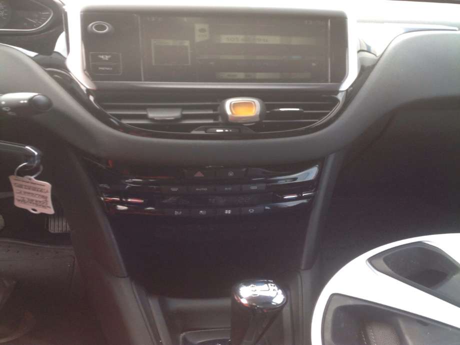 Peugeot 208 2012-2019 (Type I) , Motorkode: 8HP;8HR, Girkassekode: