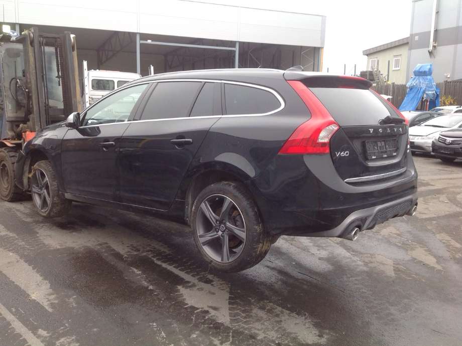Volvo V60/V60 CC 2013-2018 (Type I, Fase 2) , Motorkode: D87PHEV, Girkassekode: 