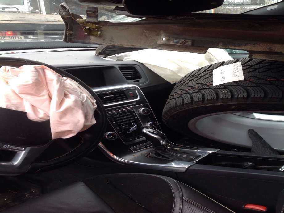 Volvo V60/V60 CC 2013-2018 (Type I, Fase 2) , Motorkode: D87PHEV, Girkassekode: 
