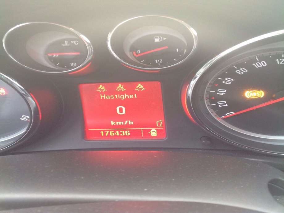 Opel Insignia A 2009-2014 , Motorkode: A20DTJ, Girkassekode: 