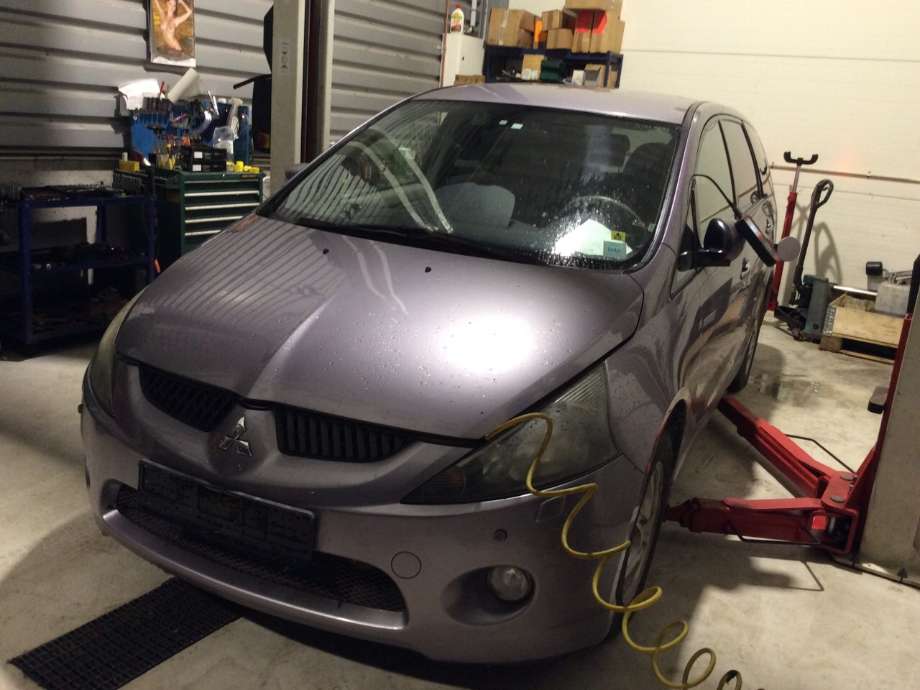 Mitsubishi Grandis 2004-2009 , Motorkode: 4G69, Girkassekode: 