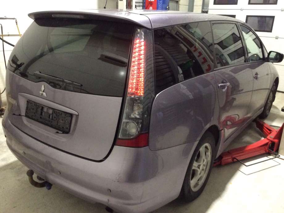 Mitsubishi Grandis 2004-2009 , Motorkode: 4G69, Girkassekode: 
