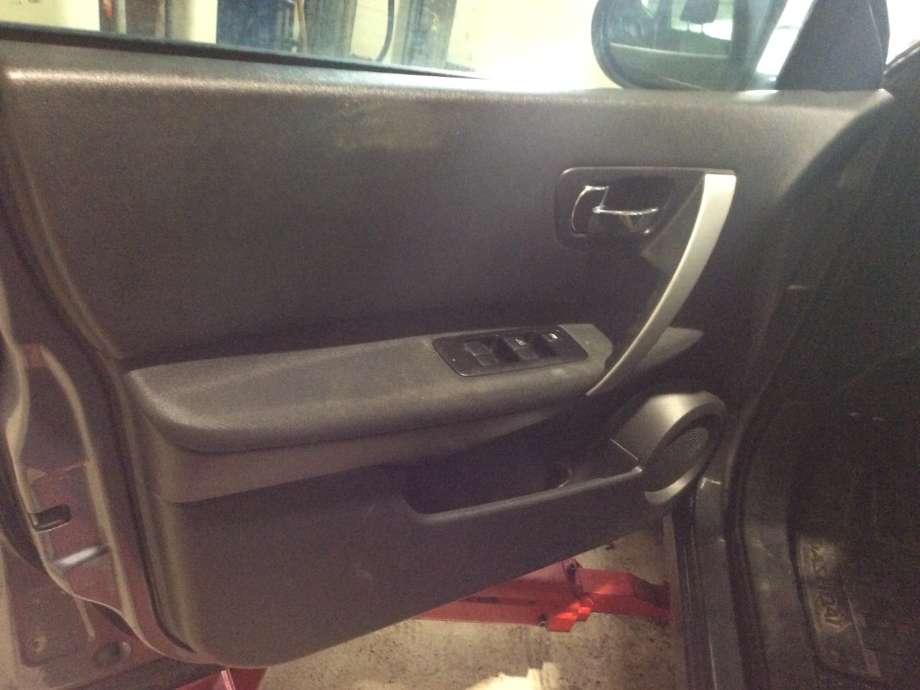 Nissan Qashqai 2007-2010 (Type I, Fase 1) , Motorkode: HR16DE, Girkassekode: 