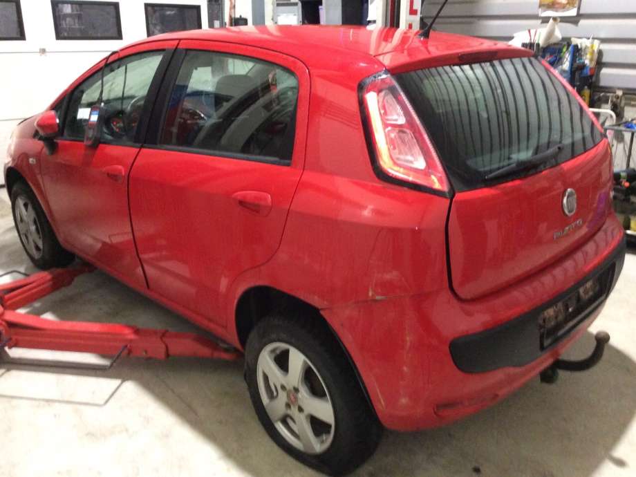 Fiat Punto 2010-->> (Type III, Fase 2) EVO EVO, Motorkode: 350.A1.000, Girkassekode: 