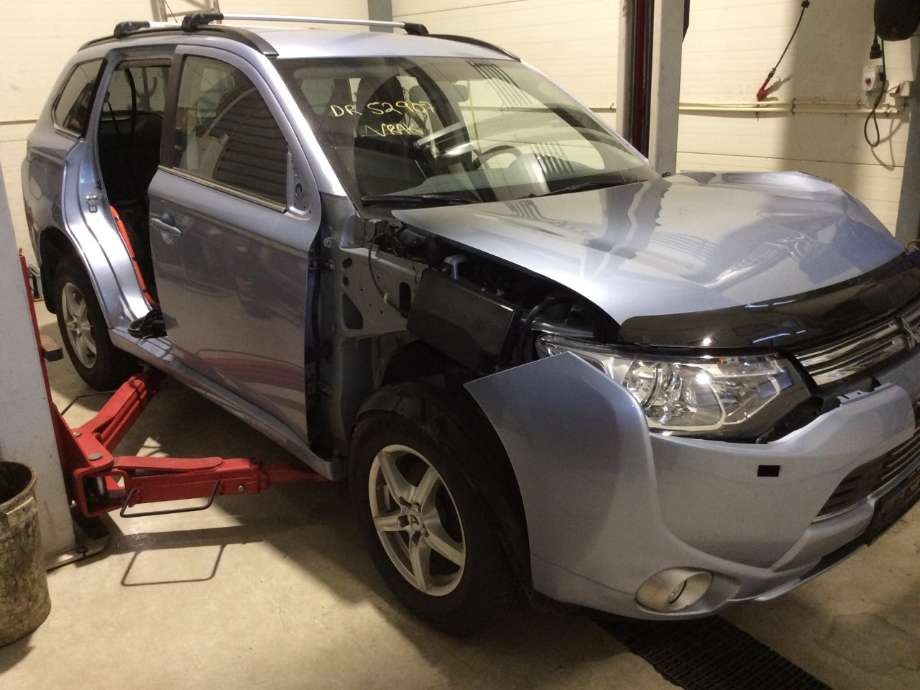 Mitsubishi Outlander 2012-2015 (Type III, Fase 1) , Motorkode: 4B11, Girkassekode: 