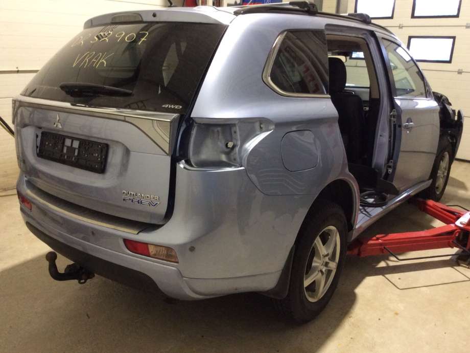 Mitsubishi Outlander 2012-2015 (Type III, Fase 1) , Motorkode: 4B11, Girkassekode: 