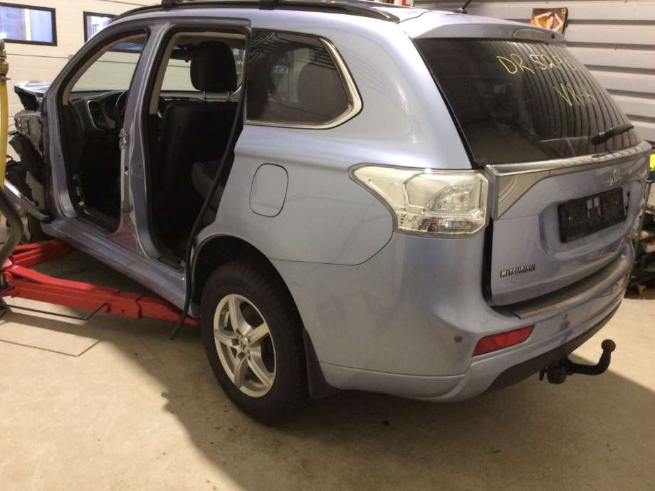 Mitsubishi Outlander 2012-2015 (Type III, Fase 1) , Motorkode: 4B11, Girkassekode: 