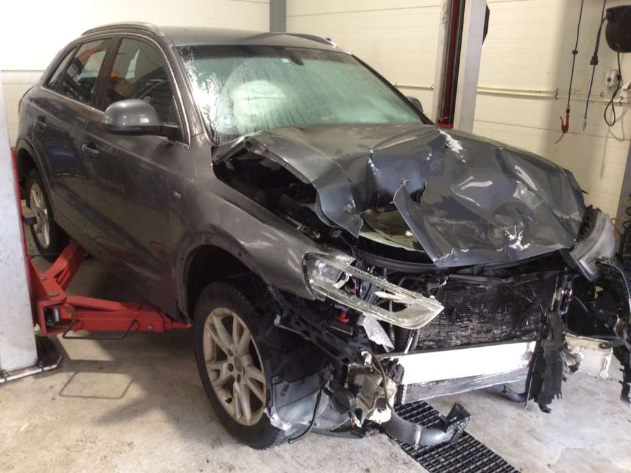 Audi Q3 2011-2014 (Type I, Fase 1) , Motorkode: CFFB, Girkassekode: 