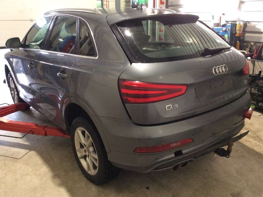 Audi Q3 2011-2014 (Type I, Fase 1) , Motorkode: CFFB, Girkassekode: 