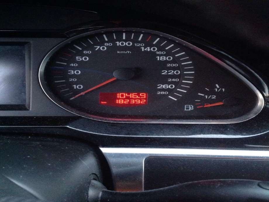 Audi A6 2005-2008 (Type III, Fase 1) (C6) (C6), Motorkode: BPJ, Girkassekode: JFK