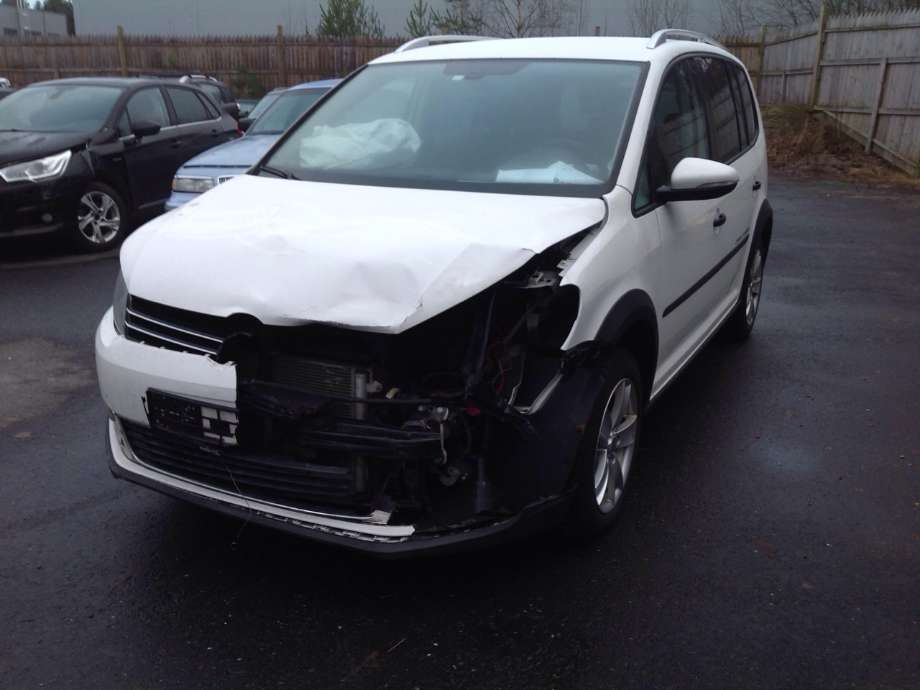 VW Touran 2010-2015 (Type I, Fase 3) , Motorkode: CFHC, Girkassekode: