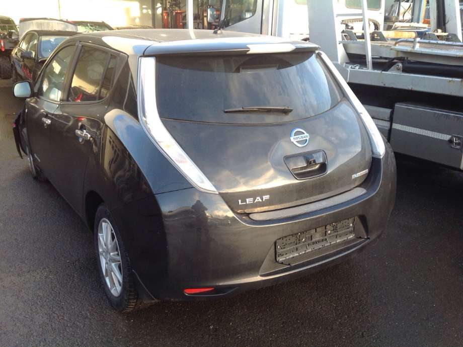 Nissan Leaf 2011-2017 (Type I) , Motorkode: EM61, Girkassekode: 