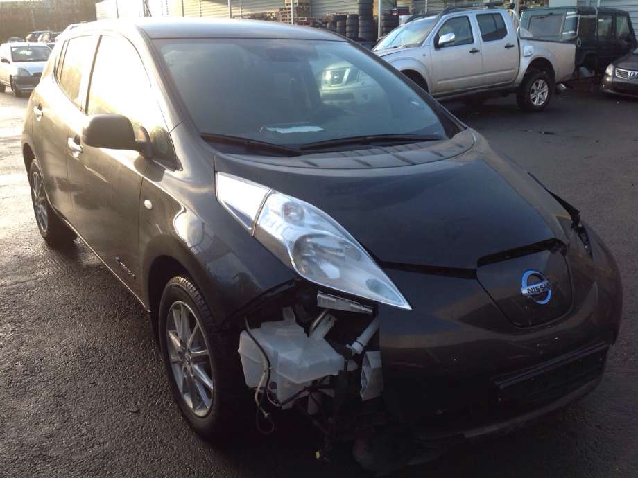 Nissan Leaf 2011-2017 (Type I) , Motorkode: EM61, Girkassekode: 
