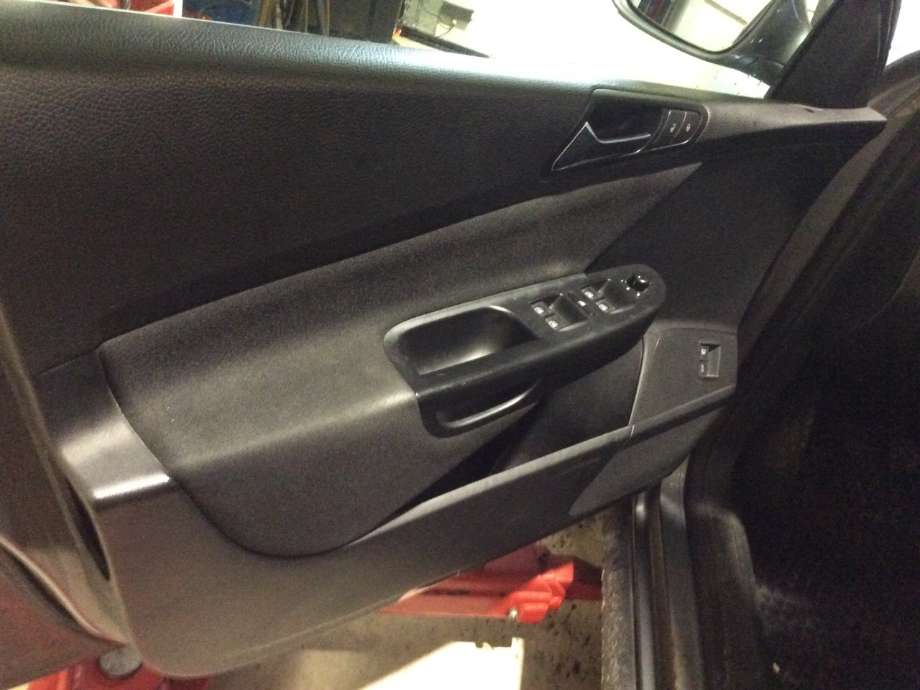 VW Passat 2005-2010 (B6) (B6), Motorkode: BLS, Girkassekode: 