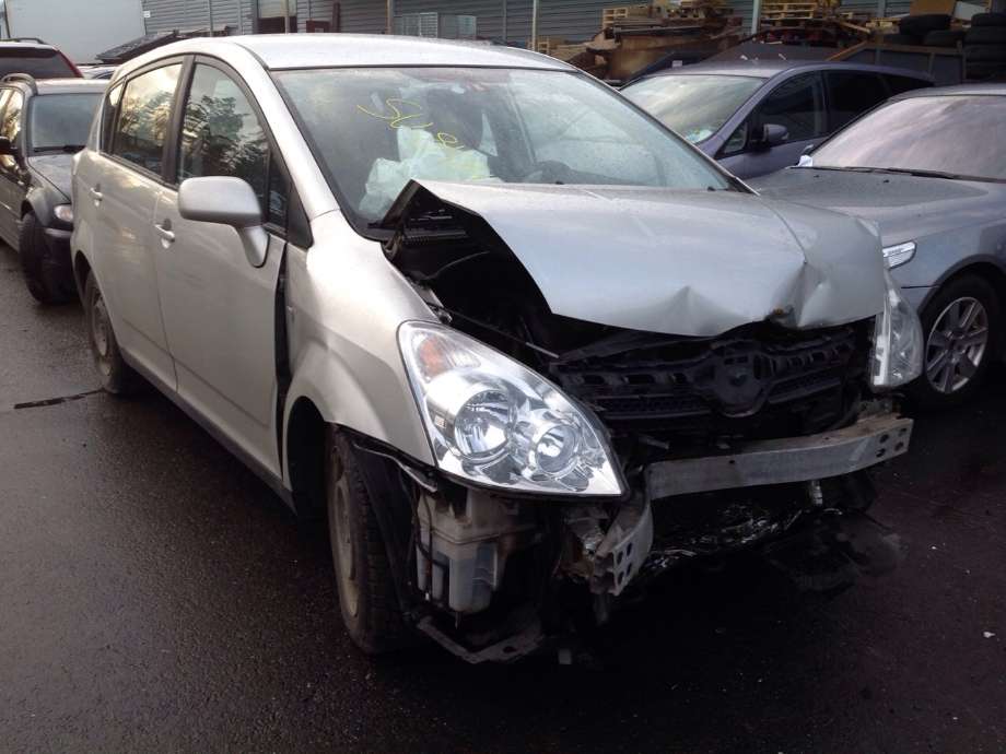 Toyota Verso 2004-2009 (Type II) , Motorkode: 2AD-FTV, Girkassekode: