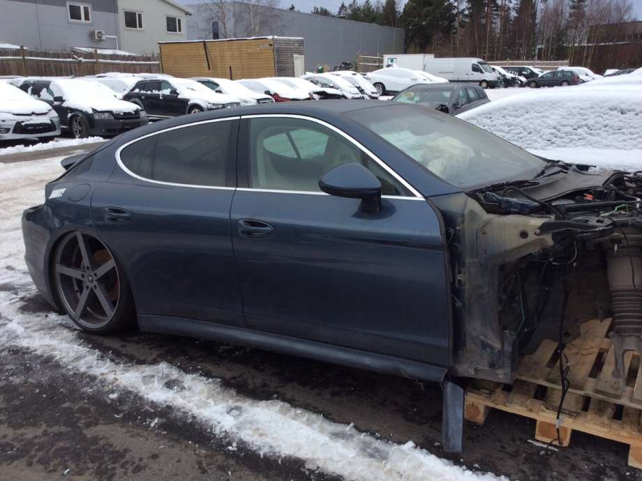 Porsche Panamera 2009-2017 (Type I) (970) (970), Motorkode: 948 100 940 02, Girkassekode: C7035