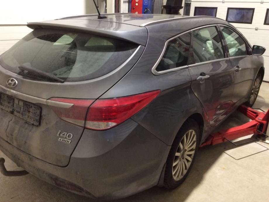Hyundai i40 2012-2017 , Motorkode: D4FD, Girkassekode: 