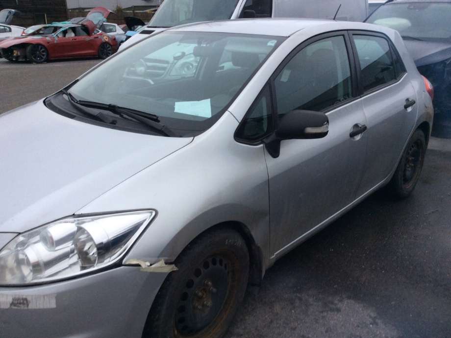 Toyota Auris 2010-2012 (Type I, Fase 2) , Motorkode: 1ND-TV, Girkassekode: 