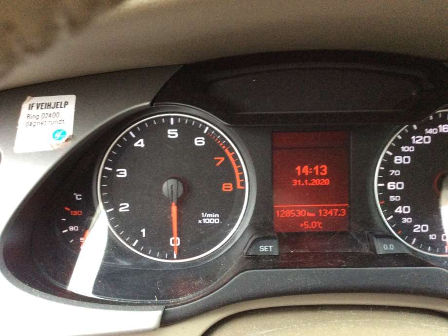 Audi A4 2007-2014 (Type IV) (B8) (B8), Motorkode: CABB;CDHB, Girkassekode: 