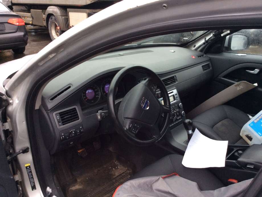 Volvo V70 2007-2013 (Type III, Fase 1) , Motorkode: B4204S4, Girkassekode: 