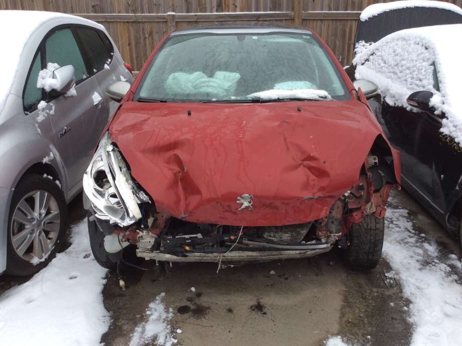 Peugeot 208 2012-2019 (Type I) , Motorkode: HMZ, Girkassekode: