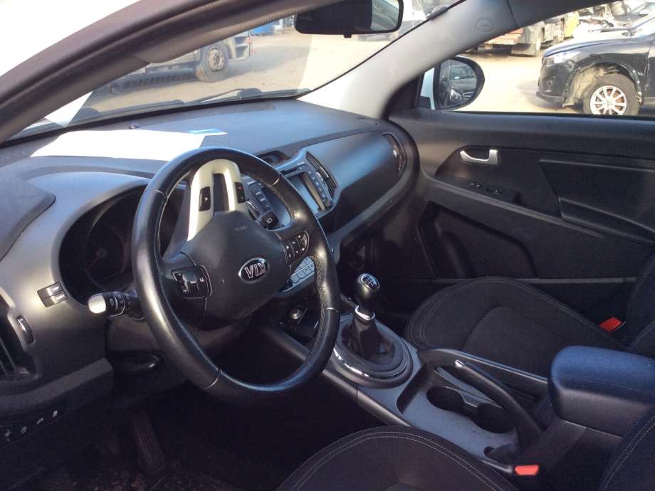 Kia Sportage 2010-2016 (Type III) , Motorkode: D4FD, Girkassekode: 