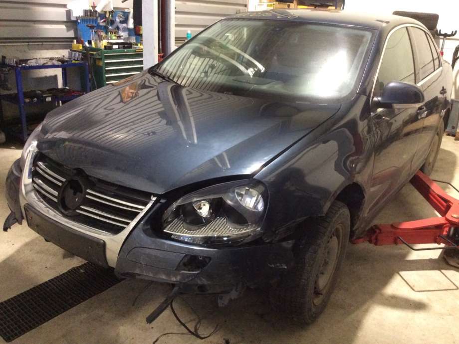 VW Jetta 2005-2010 , Motorkode: BSE;BSF, Girkassekode: