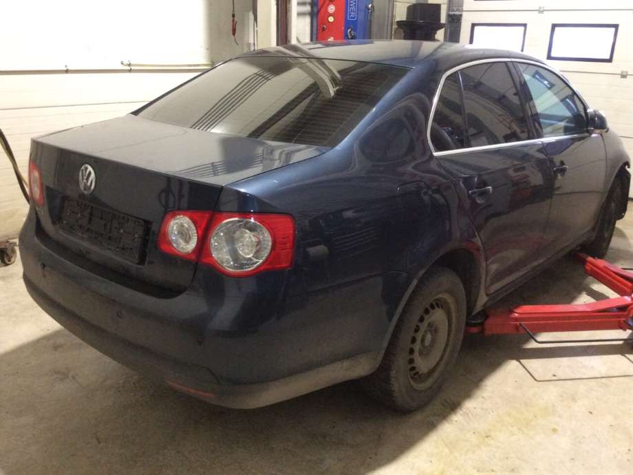 VW Jetta 2005-2010 , Motorkode: BSE;BSF, Girkassekode: