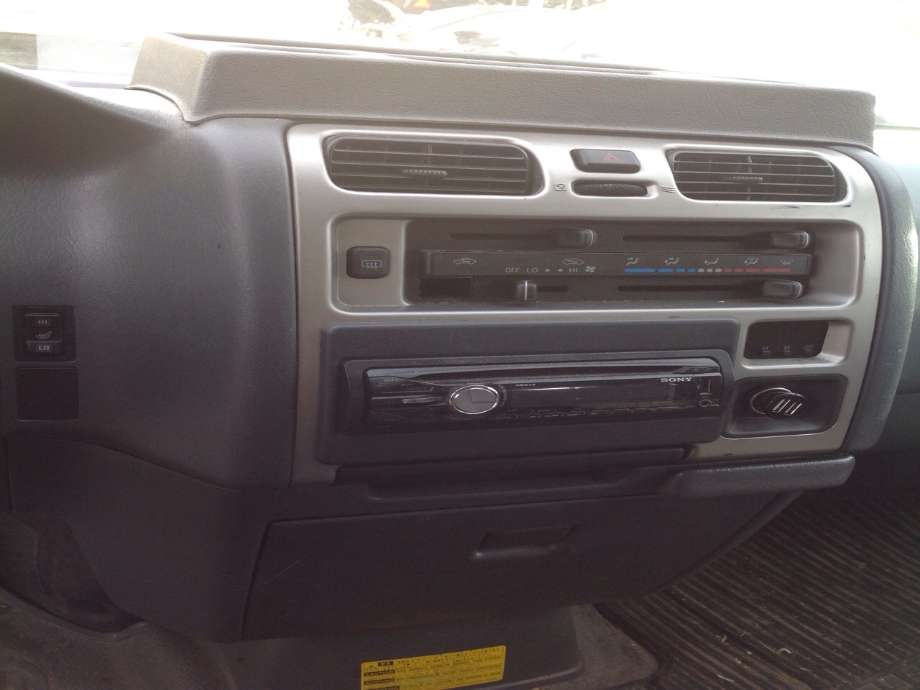 Toyota Hiace 2007-2012 (Fase 3) , Motorkode: 2KD-FTV, Girkassekode: 