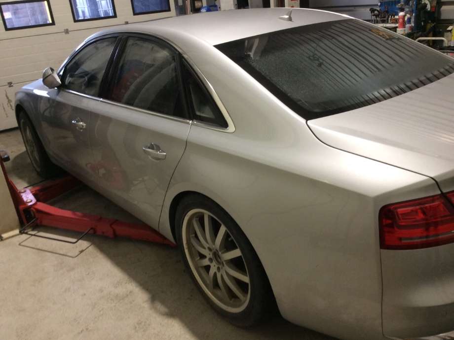 Audi A8 2010-2013 (Type III, Fase 1) , Motorkode: CDTA;CMHA, Girkassekode: 